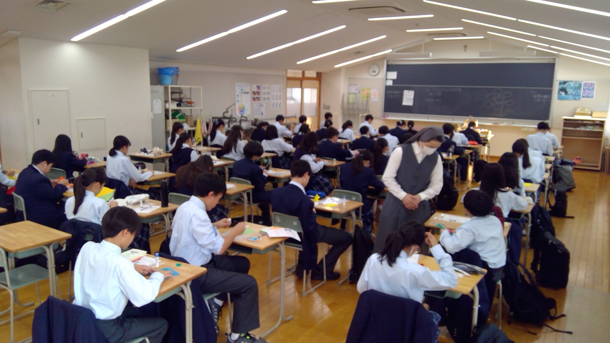 バイブルクラス サレジアン国際学園世田谷中学高等学校